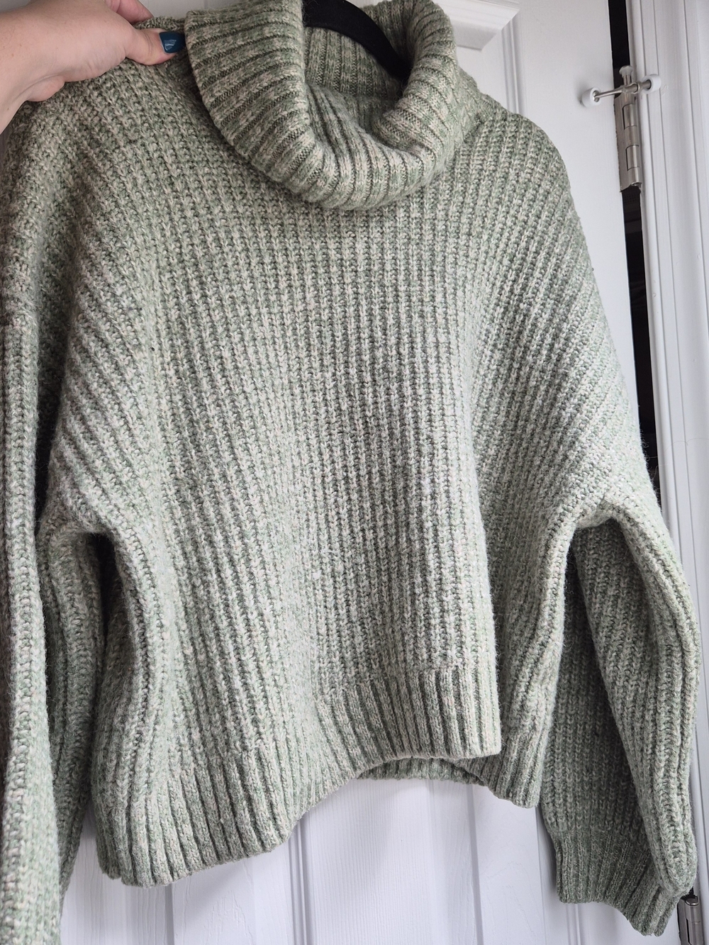 Old Navy Turtleneck Chunky Knit Sweater - Light Green